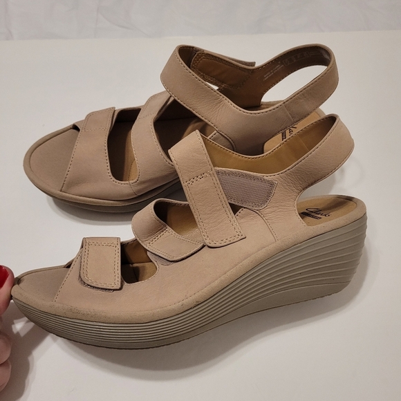 NWOT Clarks Reedly Juno tan sandals size 10 - Picture 9 of 10